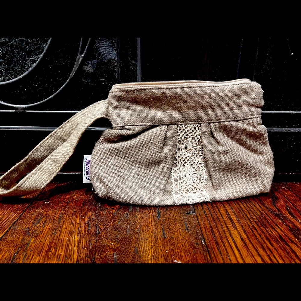 Juneberry clutch